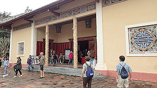 pc111272_thumb.jpg