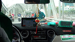 pc111372_thumb.jpg