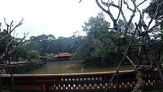 pc121402_thumb.jpg