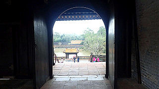 pc121425_thumb.jpg