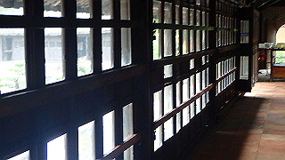 pc121439_thumb.jpg
