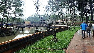 pc121523_thumb.jpg