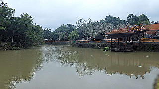 pc121528_thumb.jpg