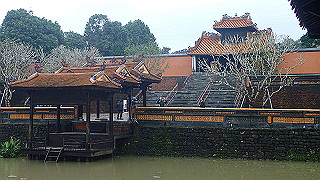 pc121530_thumb.jpg