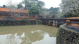 pc121535_thumb.jpg