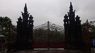 pc121563_thumb.jpg