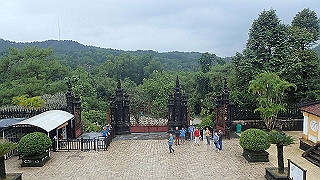 pc121623_thumb.jpg