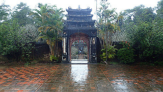pc121724_thumb.jpg