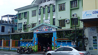 pc131849_thumb.jpg