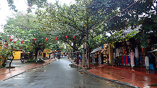 pc132000_thumb.jpg