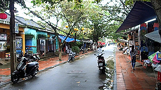 pc132002.mov_thumb.jpg