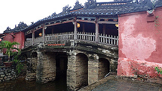 pc132022_thumb.jpg
