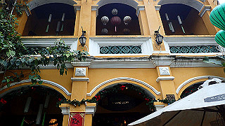 pc132063_thumb.jpg