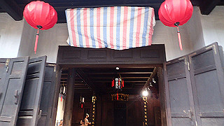 pc132074_thumb.jpg