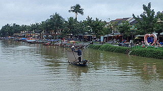 pc132101_thumb.jpg