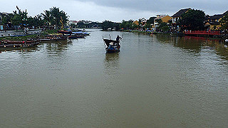 pc132105_thumb.jpg