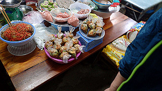 pc142166_thumb.jpg
