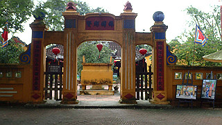 pc142182_thumb.jpg