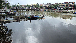 pc142211_thumb.jpg