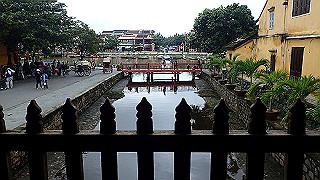 pc142222_thumb.jpg