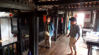 pc142235_thumb.jpg
