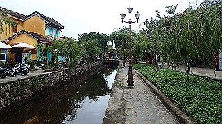 pc142269_thumb.jpg