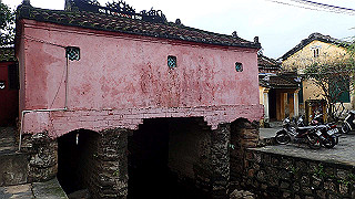pc142271_thumb.jpg