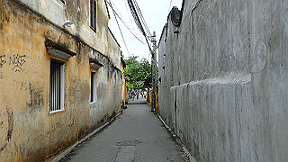 pc142281_thumb.jpg