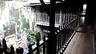 pc142326_thumb.jpg