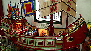 pc142404_thumb.jpg