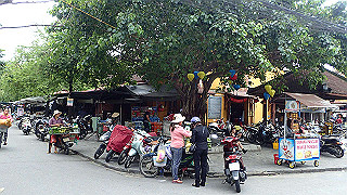 pc142410_thumb.jpg