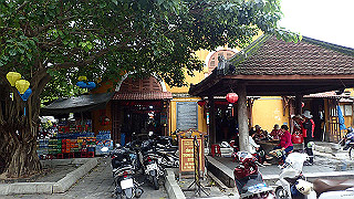 pc142432_thumb.jpg