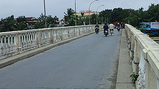 pc142457_thumb.jpg