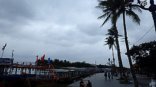 pc142477_thumb.jpg