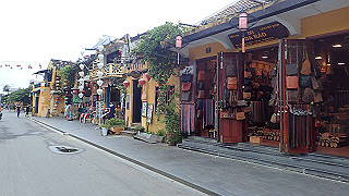 pc142484_thumb.jpg