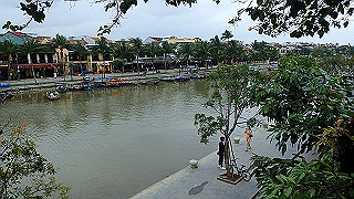 pc142486_thumb.jpg