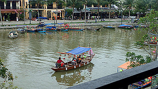 pc142495_thumb.jpg