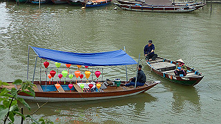 pc142497_thumb.jpg