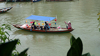 pc142498_thumb.jpg
