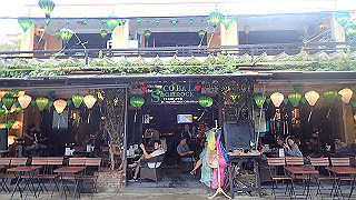 pc142546_thumb.jpg