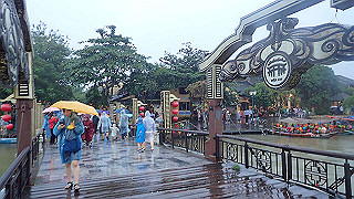 pc142556_thumb.jpg