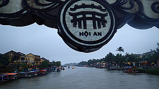 pc142557_thumb.jpg