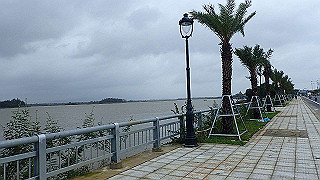 pc152658_thumb.jpg