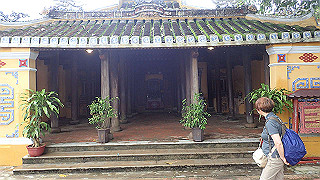 pc152690_thumb.jpg