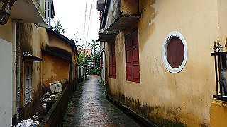 pc152743_thumb.jpg