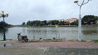 pc152781_thumb.jpg