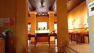 pc152810_thumb.jpg