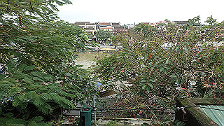 pc152812_thumb.jpg