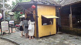 pc152836_thumb.jpg