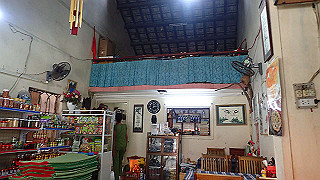 pc162894_thumb.jpg